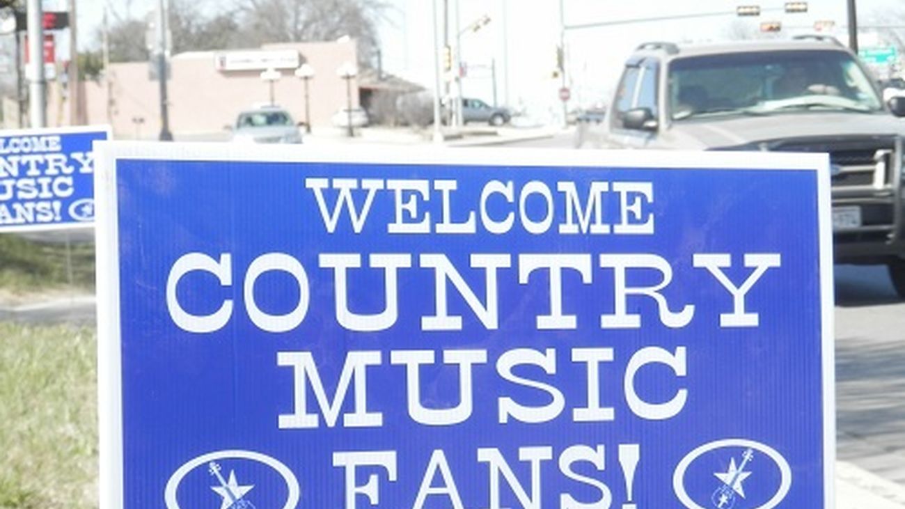 VDS 4X01 "Ya estamos aquí".