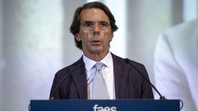 Aznar denuncia la entrega del "socialismo al secesionismo" a cambio de poder