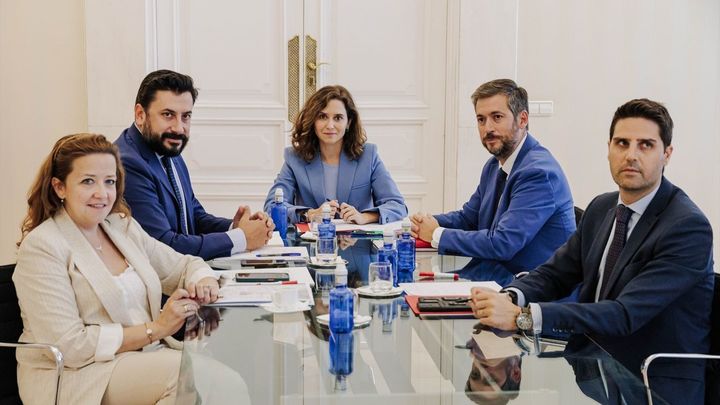 Isabel Díaz Ayuso durante la reunión con miembros del PP madrileño / Europa Press