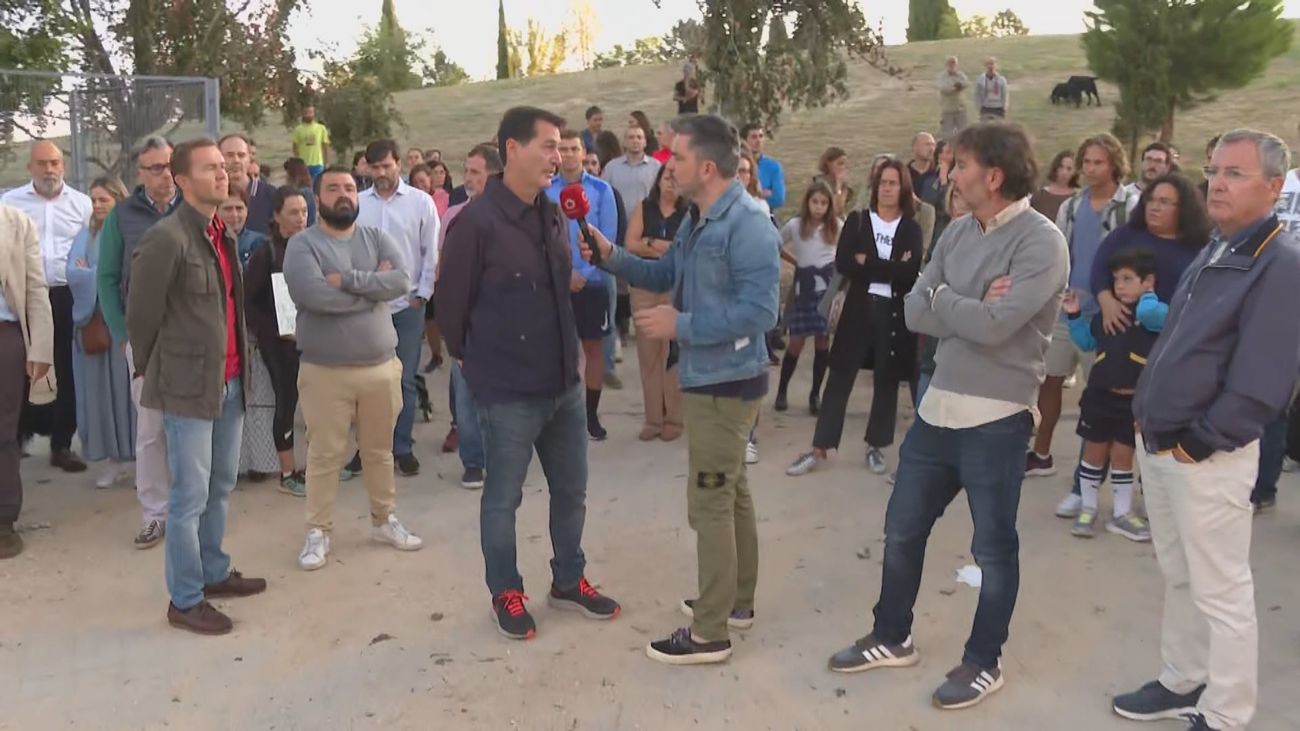 Vecinos de Montecarmelo protestan contra el futuro cantón de limpieza