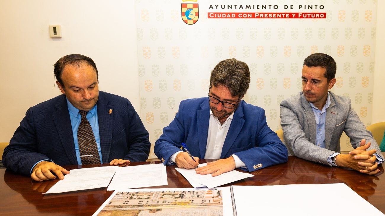 Pinto cede tres parcelas para la estación de Cercanías de La Tenería