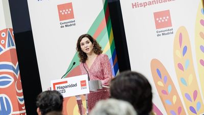 Ayuso ensalza la hispanidad y el español frente "a los que usan la lengua común para levantar muros"