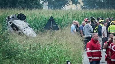Muere una niña de 5 años al estrellarse un avión de la patrulla acrobática italiana