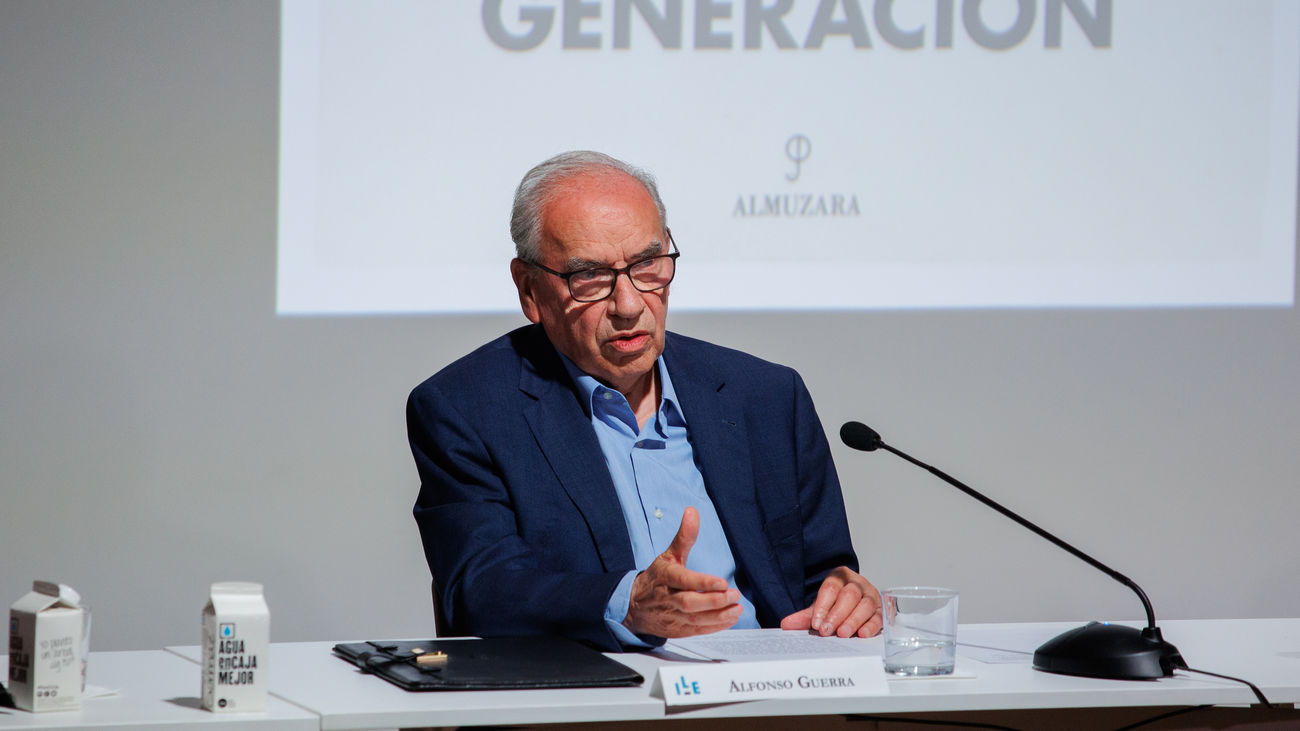 Alfonso Guerra: "La tendencia al cesarismo en el PSOE es evidente, y eso no es democrático"