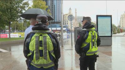 La Vuelta llega a Madrid bajo la lluvia