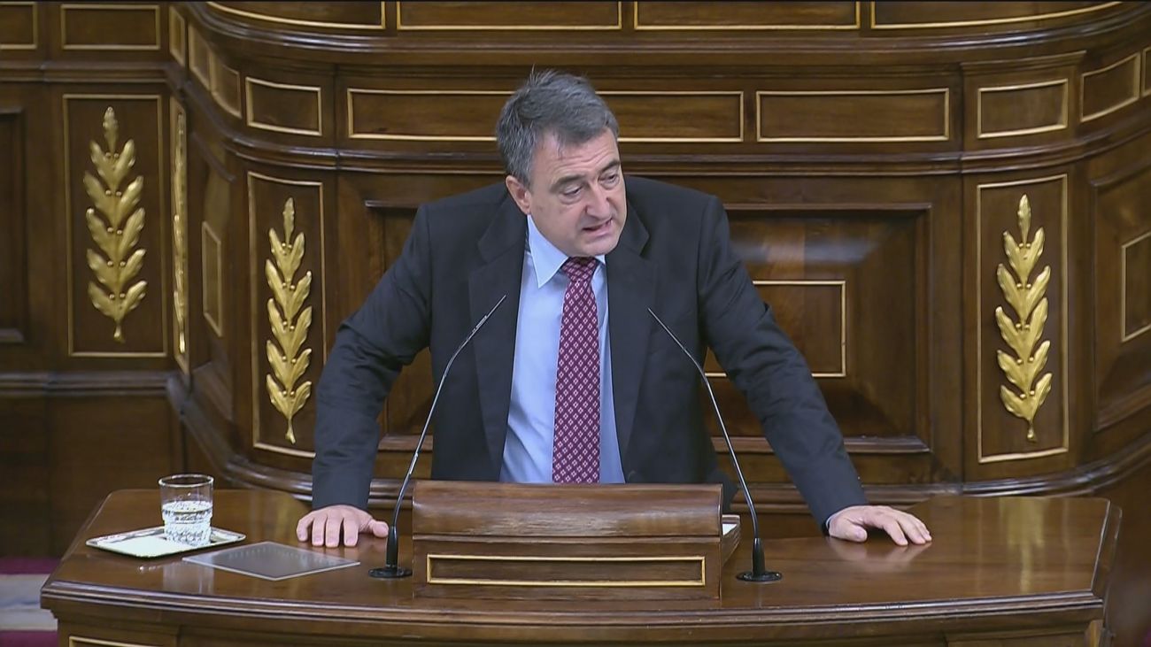 Las lenguas cooficiales se estrenan en el Congreso este martes