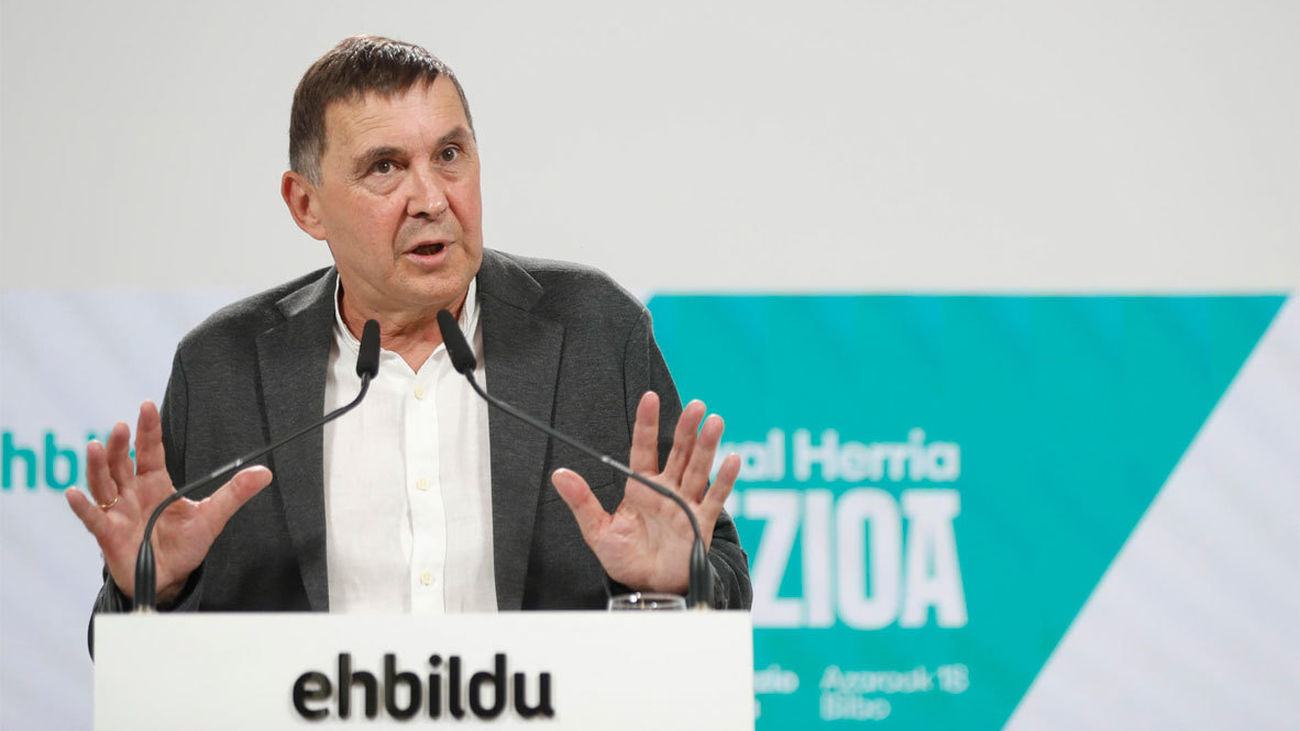 Nacionalistas vascos y catalanes exigen garantías del cumplimiento de sus exigencias para apoyar a Sánchez