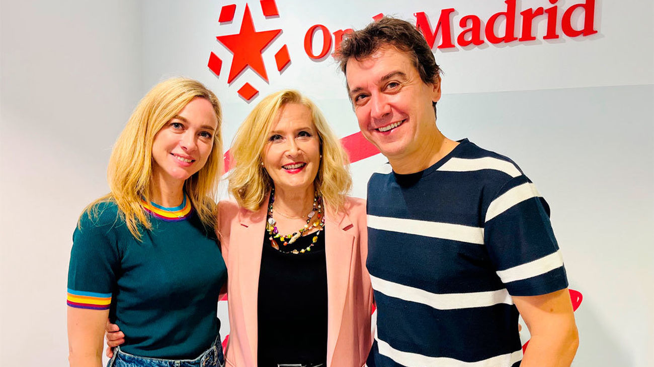 Marta Hazas y Javier Veiga presentan 'Amigos hasta la muerte':  "El poliamor es algo que existe de siempre"