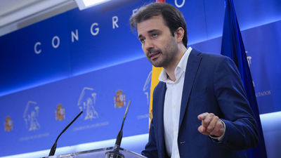 Podemos envía sus propuestas de investidura al PSOE sin pasar por Sumar