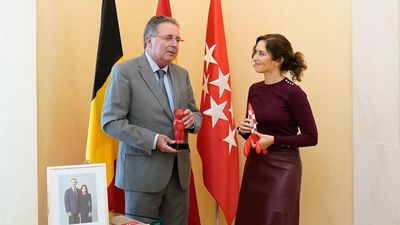 Ayuso aborda con el ministro presidente de la Región de Bruselas sus proyectos de digitalización y turismo