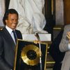 Julio Iglesias, truhán y señor de la historia de la música, cumple 80 años