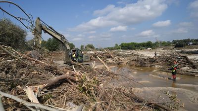 Madrid ha limpiado 29,5 kilómetros de calles y retirado casi 4.000 toneladas de lodo tras la DANA