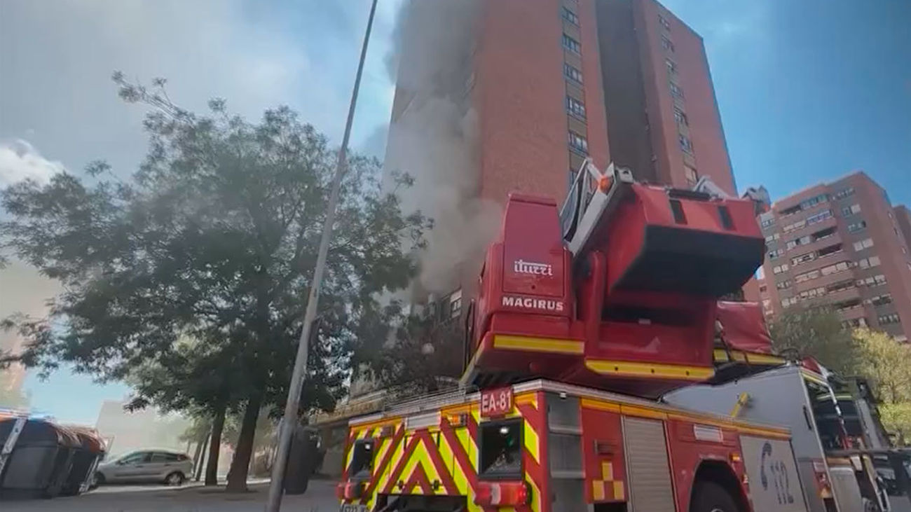 El fallecido en el incendio en Palomeras era un albañil que pintaba la casa