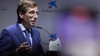 Almeida recibe el premio ESG por impulsar políticas que ayudan a los madrileños
