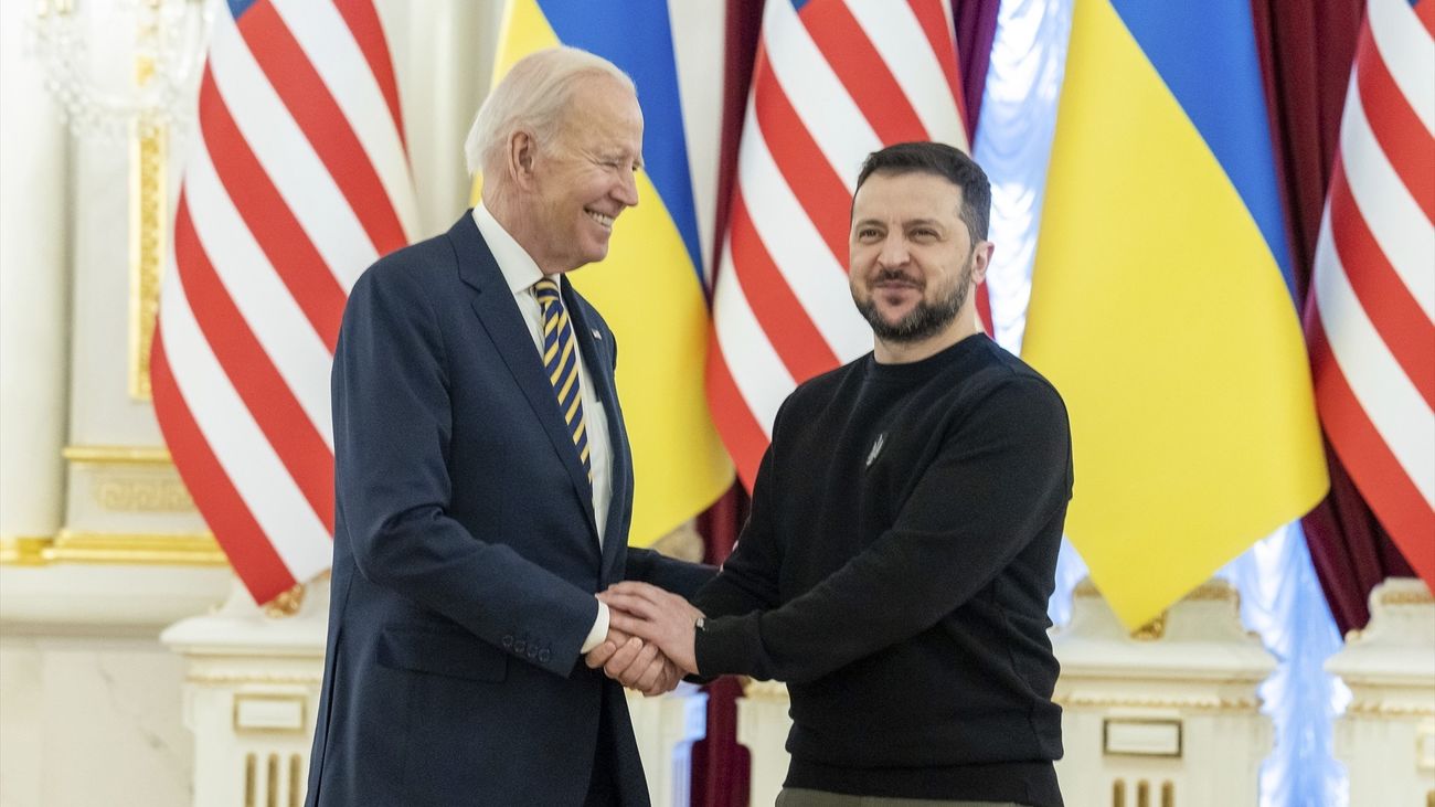 Zelenski cierra su visita a Washington con un discurso que busca acercar la guerra a EEUU