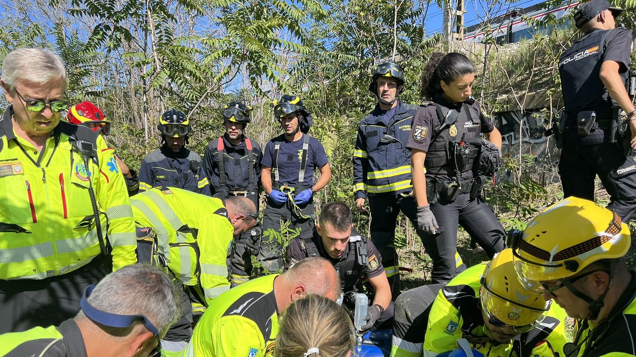 Herido grave un hombre tras ser golpeado por un tren de Cercanías en Villaverde