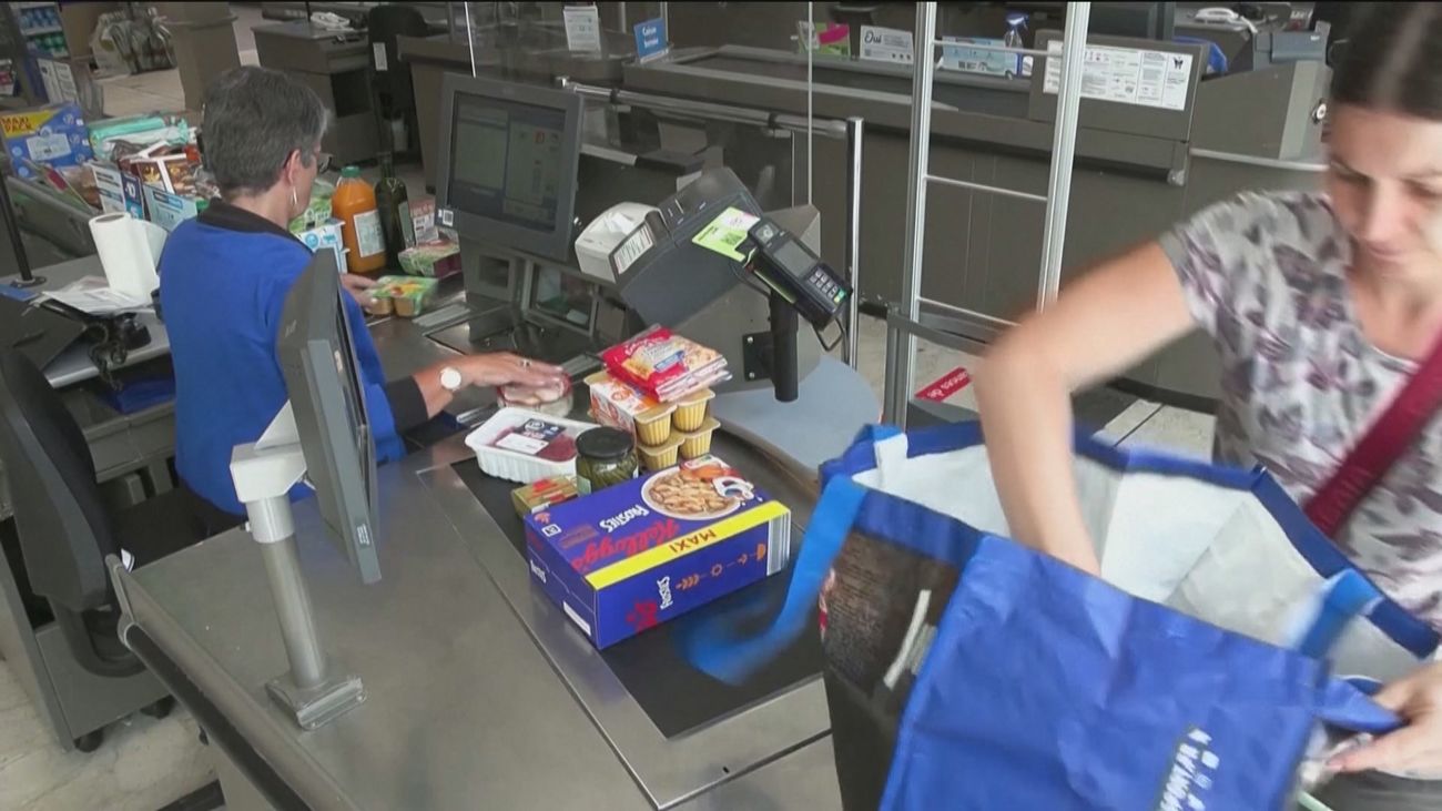 La OCU denuncia la práctica de la reduflación por engañosa