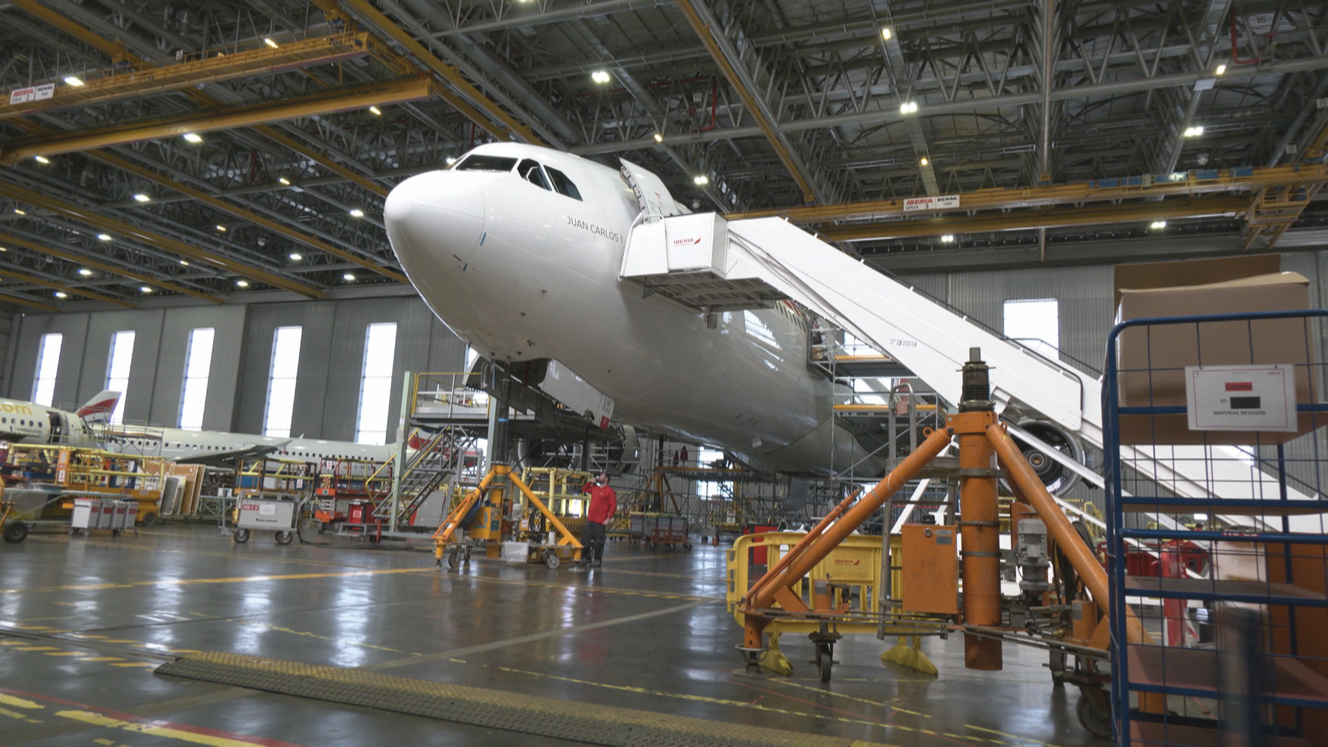 El Hangar 6 de Iberia abre al público por el Open House