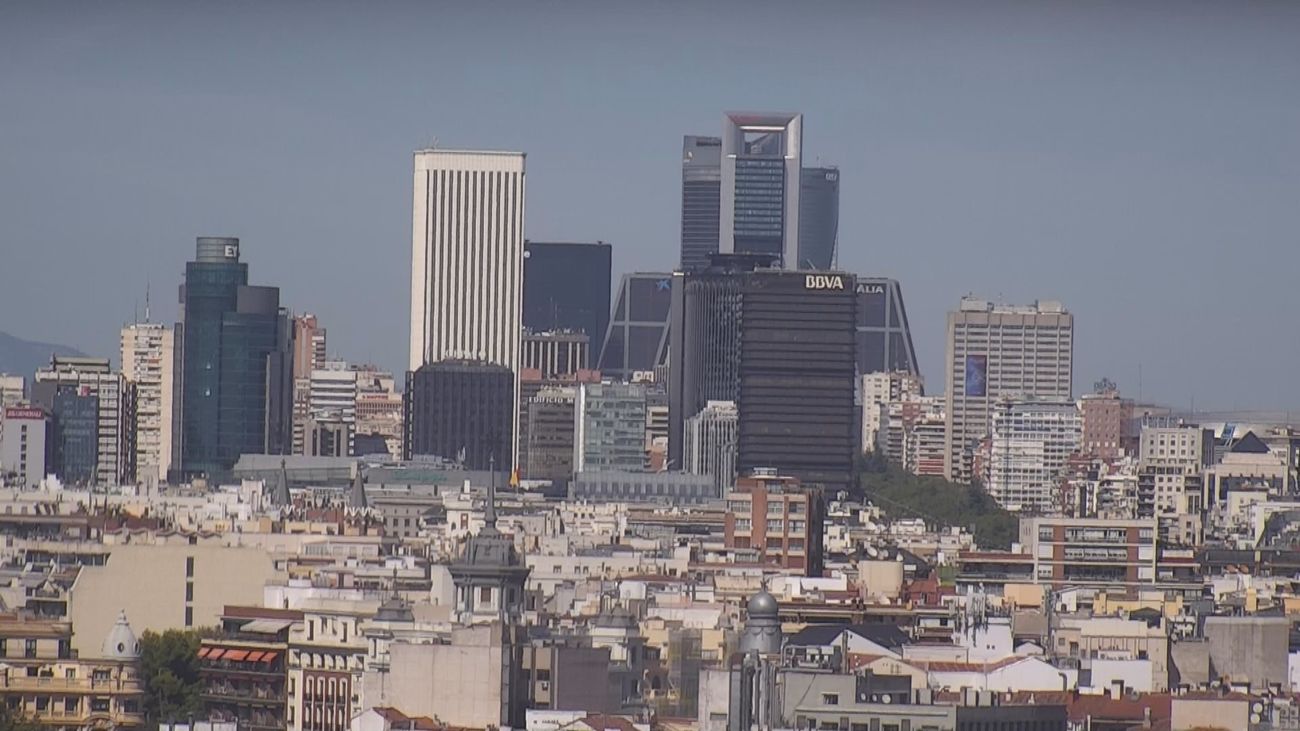 Sol y termómetros altos para empezar la semana en Madrid