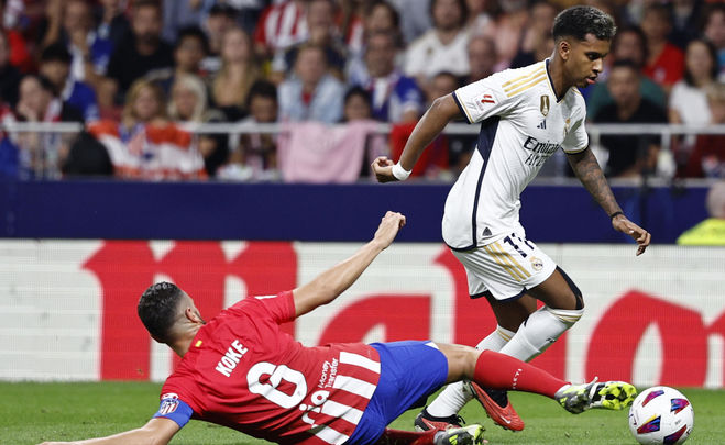 Rodygo ante el Atlético de Madrid / EFE