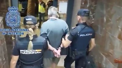 Un hombre mata a su inquilina en Alicante y oculta el cadáver en un edredón durante un mes