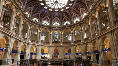 El Ibex 35 cierra la semana en 9.428 puntos con un septiembre con balance negativo