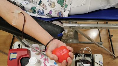 Los hospitales madrileños necesitan con urgencia donaciones de sangre de los grupos 0-, A+, B- y AB-
