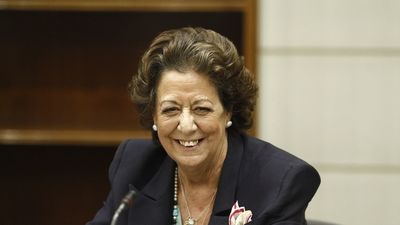 Valencia aprueba con el sí de PP y Vox nombrar a Rita Barberá Alcaldesa Honoraria y reconocer su labor municipal