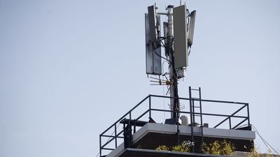 El Gobierno de Ayuso se compromete a que todos los municipios de la región tengan 5G a finales de año