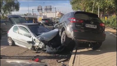 Aparatoso accidente  de tráfico en Villaverde