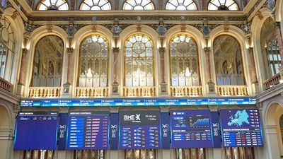 El Ibex 35 sube el 1,02 % animado por las alzas de la banca