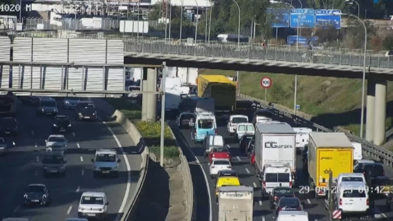 Asaltan un camión con dispositivos electrónicos y detienen a los 3 ladrones en la M-40