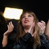 Taylor Swift y Travis Kelce: La pareja que deslumbra la NFL con el apoyo de varias celebridades