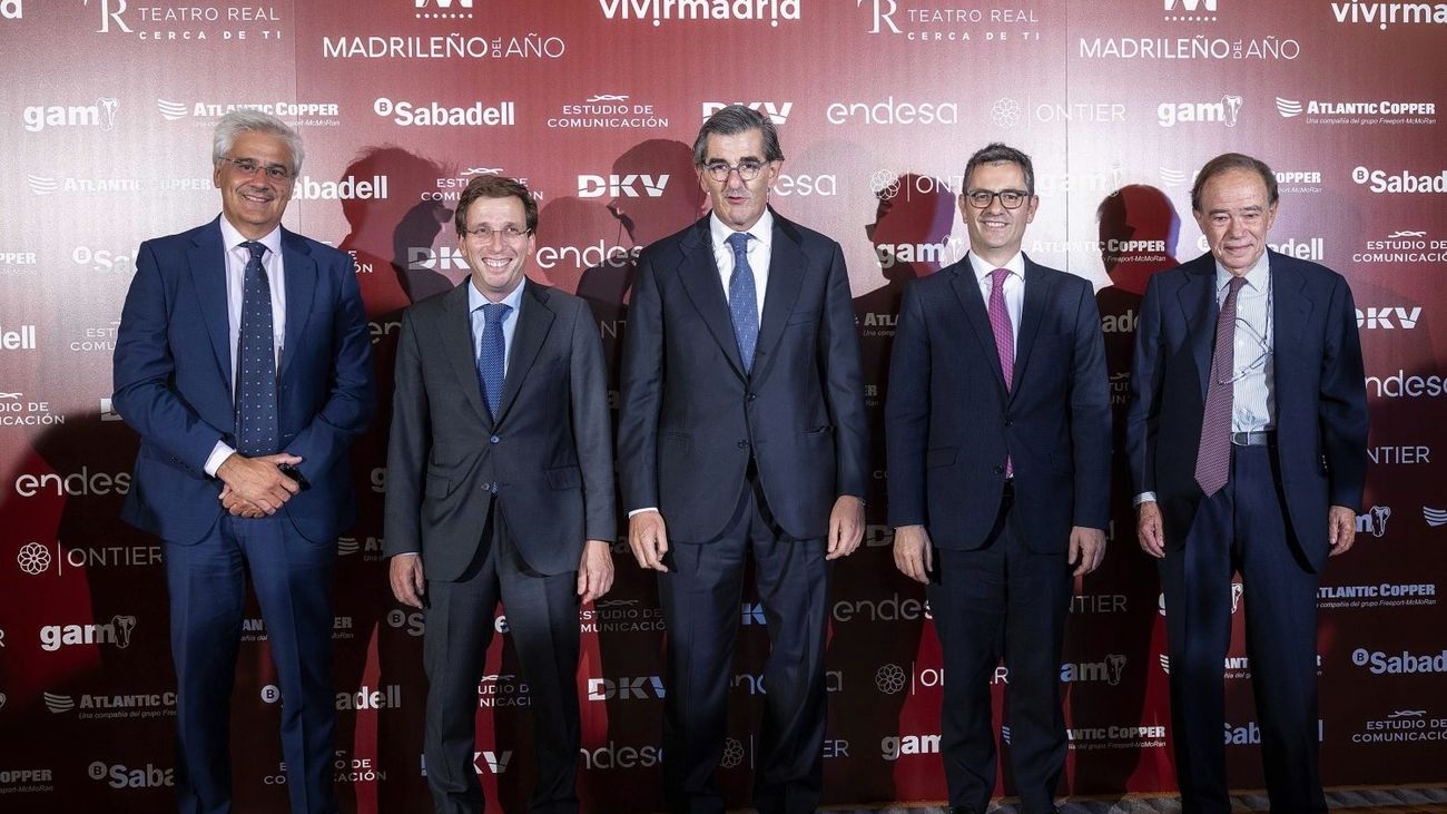 Entrega al doctor Juan Abarca Cidón  del Premio Madrileño del Año