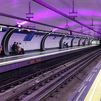 Metro de Madrid se tiñe de rosa para concienciar sobre el cáncer de mama