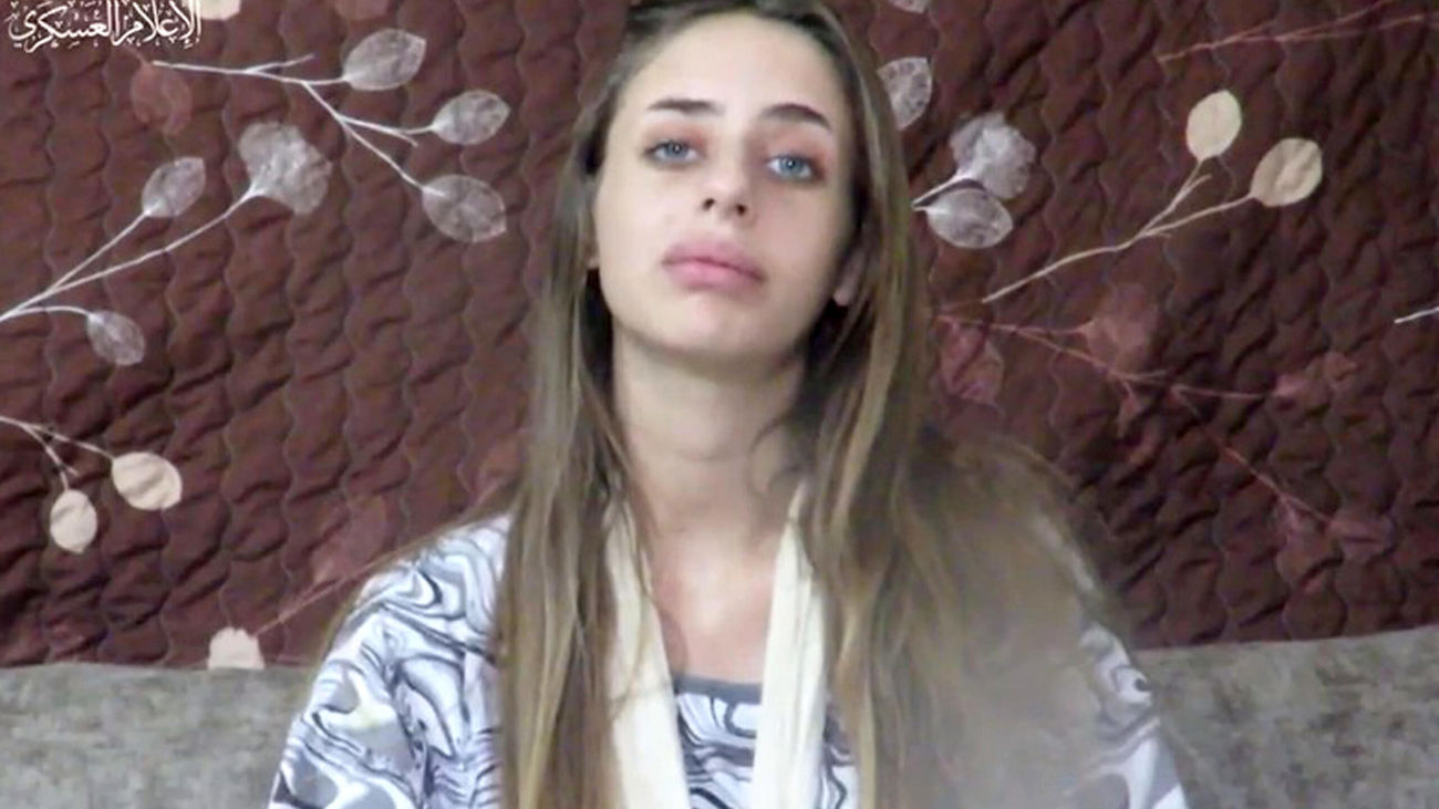 "Sáquenme de aquí lo más rápido posible", Hamas difunde el vídeo de una israelí secuestrada