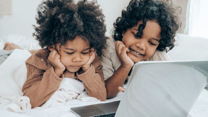 Han nacido en un mundo hiperconectado / DOMINIO PÚBLICO