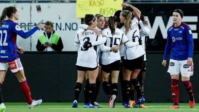 El Real Madrid exhibe madurez para volver a la fase de grupos de la Liga de Campeones