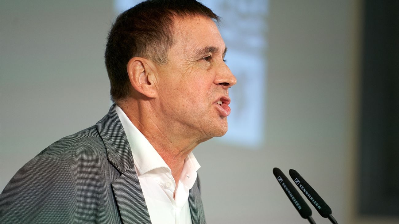 Piden investigar a Otegi por el asesinato del político Juan de Dios Doval