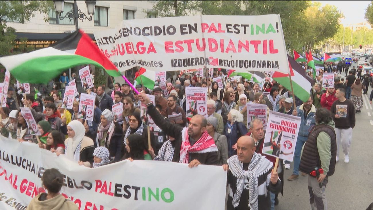 Miles de personas se vuelven a manifestar en Madrid en defensa de Palestina