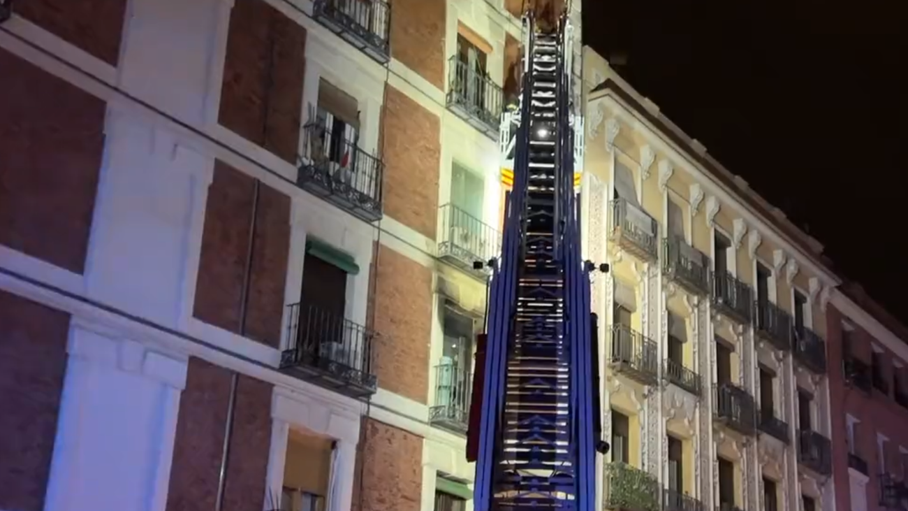 Muere un hombre de 59 años en un incendio esta madrugada en el Paseo de las Delicias