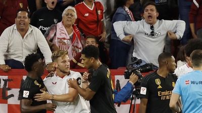 Vinícius lamenta otro "triste episodio" racista