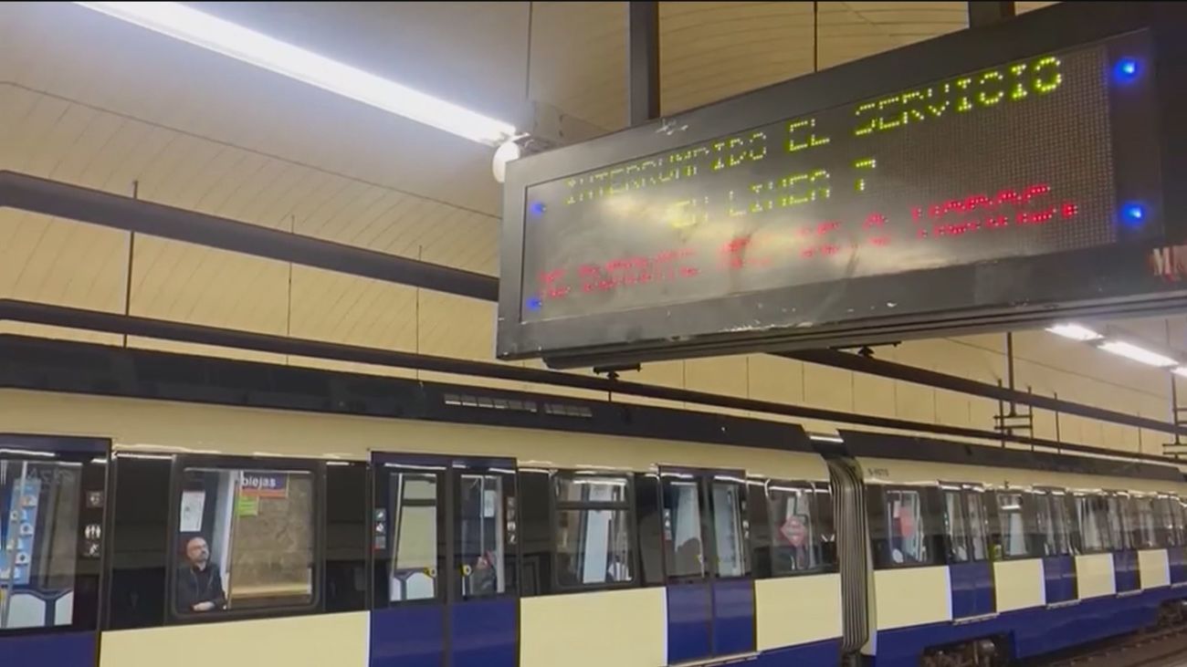 Metro Línea 7 sin servicio