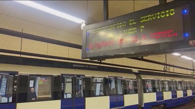 Una avería en vía interrumpe la circulación de la L7 de Metro entre Canal y Valdezarza