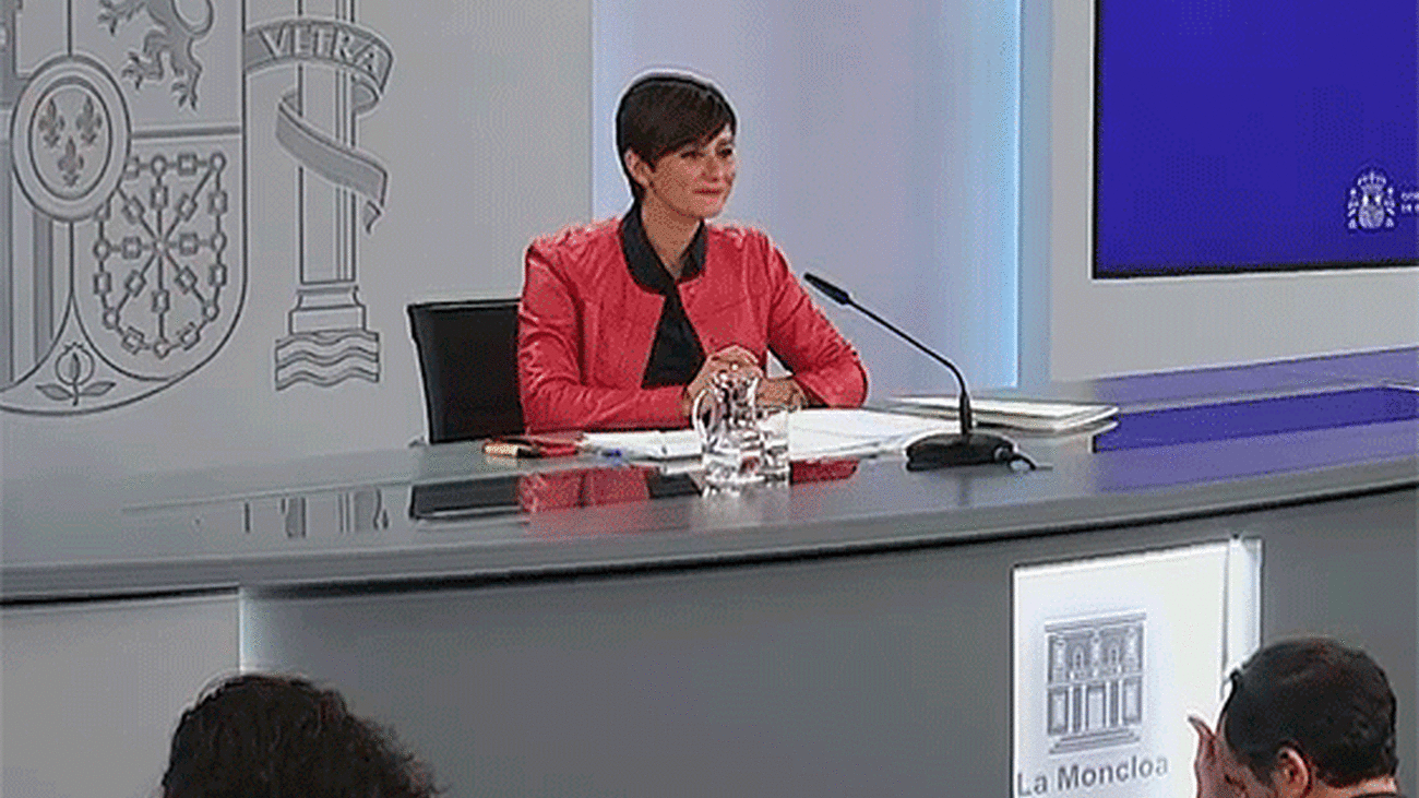 La portavoz evita preguntas sobre el acuerdo entre PSOE y Sumar