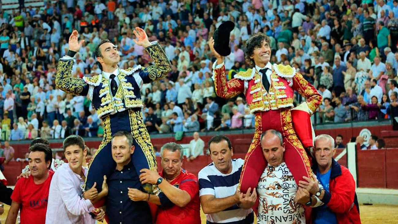 El Cordobés se despide de los ruedos en Jaén, donde triunfan Curro Díaz y El Fandi (Parte 2)