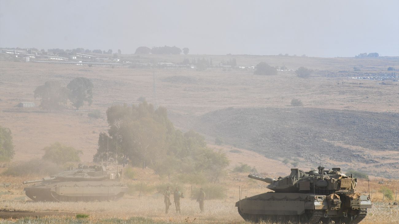 Tanques israelíes cerca de la frontera con el Líbano