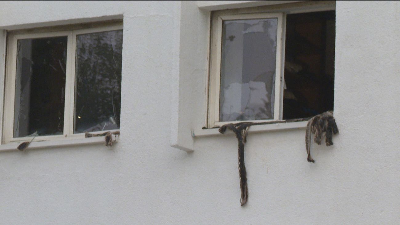 El día después del incendio en Ciudad Universitaria: alumnos sin poder volver a sus habitaciones