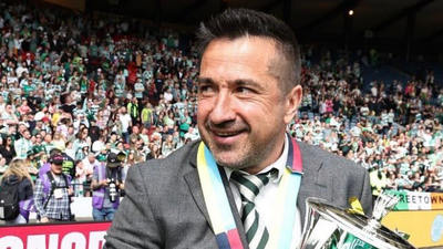 La historia de Fran Alonso, de jardinero en Alcorcón a entrenador del Celtic femenino