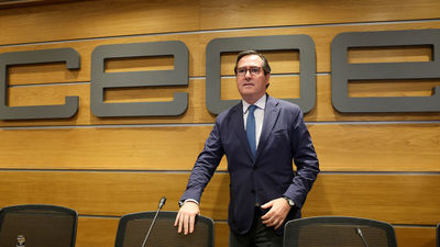 Garamendi critica que propuestas como la reducción de la jornada laboral salgan "de gente que no ha visto una empresa en su vida"